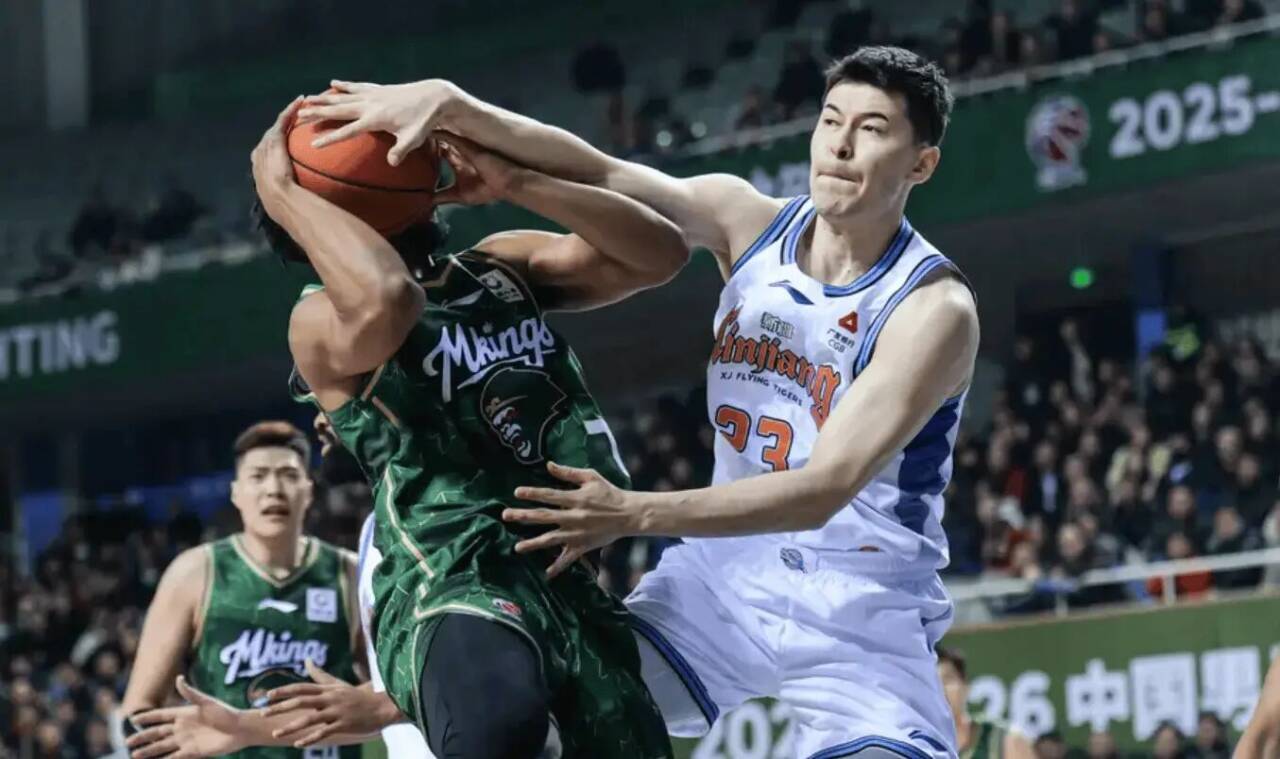 开云登录-新疆男篮这也能输？最后时刻落后1分，竟4罚0中，球迷：真丢人啊